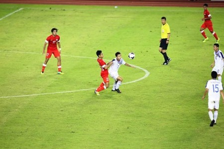 Malaysia defeats Laos 4-1 in menŐs football SEA Games 2013