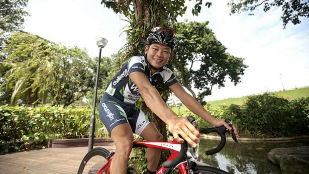 Singapore national cyclist Vincent Ang  ask for apology